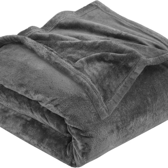 Fleece Blanket Queen Size Grey 300GSM Luxury Anti-Static Fuzzy Soft Microfiber Bed Blanket (90x90 Inch)